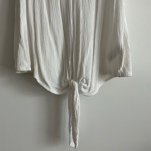 EXPRESS | Off The Shoulder Blouse - Picture 3 of 5